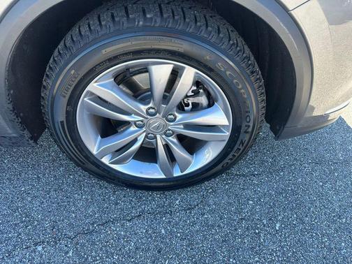 2024 Acura MDX Standard