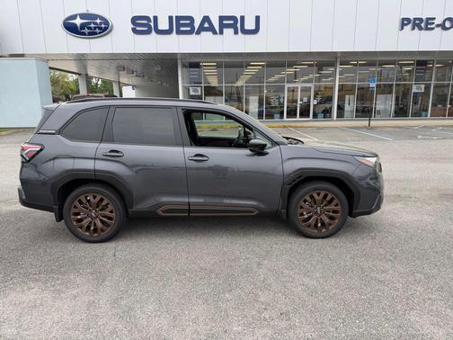 Magnetite Gray Metallic 2025 Subaru Forester Sport