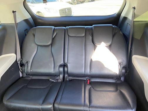 2022 Kia Carnival LXS