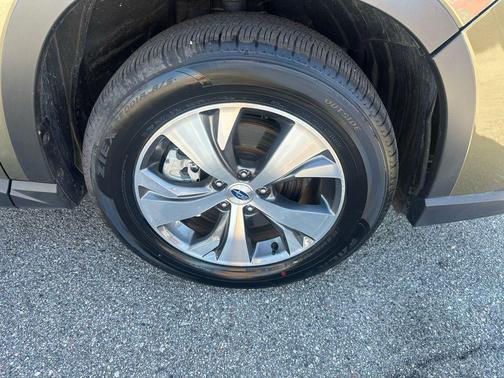 2025 Subaru Ascent Premium 7-Passenger