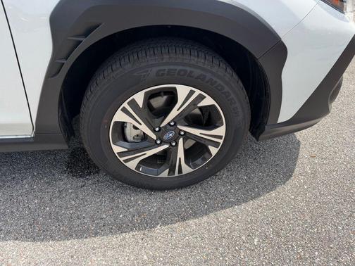 Crystal White Pearl 2025 Subaru Crosstrek Premium