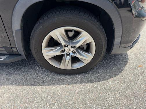 Attitude Black Metallic 2015 Toyota Highlander Limited Platinum