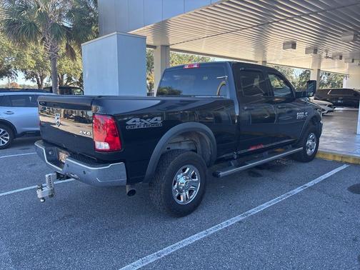 2017 RAM 2500 Tradesman Crew Cab 4x4 6'4' Box