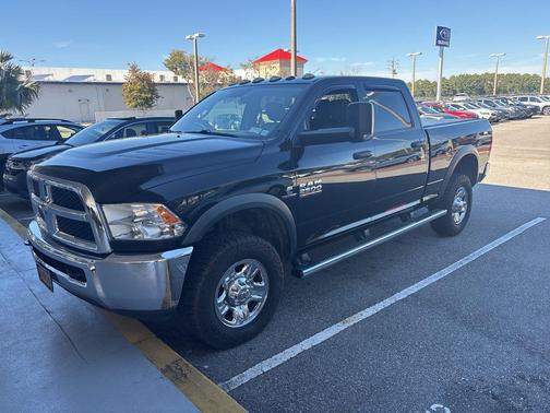2017 RAM 2500 Tradesman Crew Cab 4x4 6'4' Box