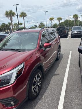 Crimson Red Pearl 2023 Subaru Forester Limited