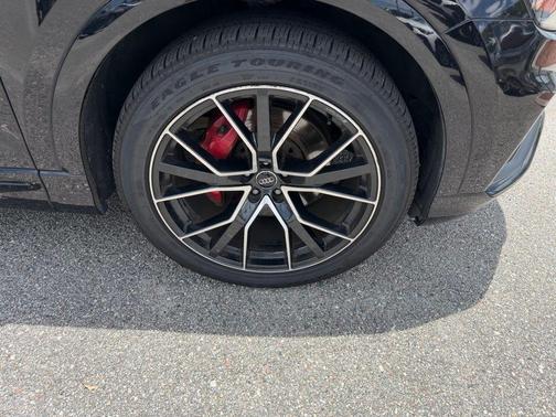 Orca Black Metallic 2019 Audi Q8 3.0T Premium Plus