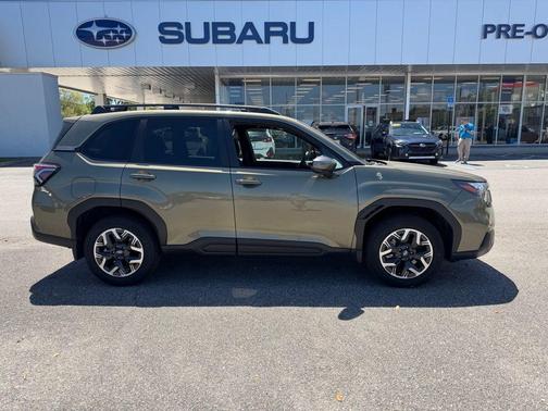 Autumn Green Metallic 2025 Subaru Forester Premium
