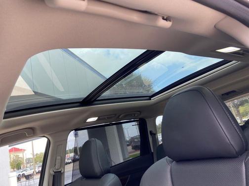 2024 Subaru Ascent Touring 7-Passenger