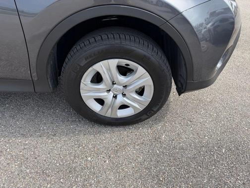 Magnetic Gray Metallic 2015 Toyota RAV4 LE