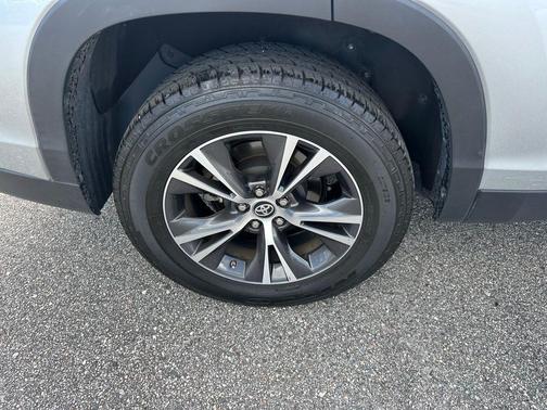 2019 Toyota Highlander LE Plus