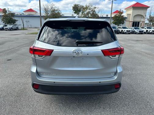 2019 Toyota Highlander LE Plus
