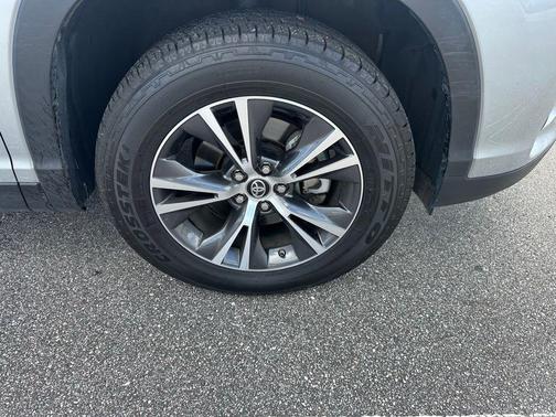 2019 Toyota Highlander LE Plus
