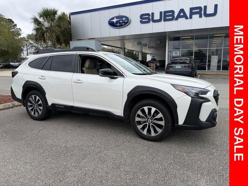 Crystal White Pearl 2023 Subaru Outback Limited