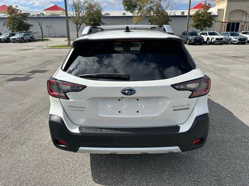 2024 Subaru Outback Touring XT