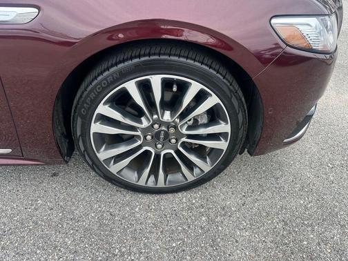 2017 Lincoln Continental Reserve