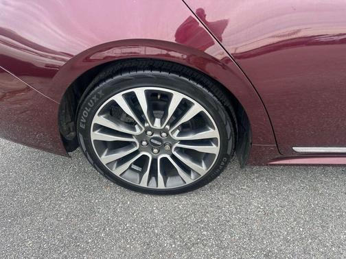 2017 Lincoln Continental Reserve