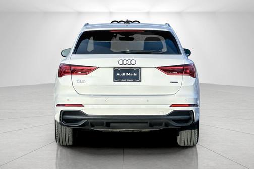 2024 Audi Q3 Premium 45 TFSI S line quattro Tiptronic