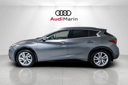 2019 INFINITI QX30 LUXE