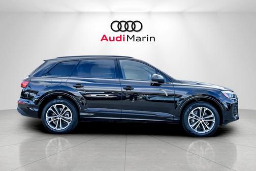 2026 Audi Q7 45 Premium