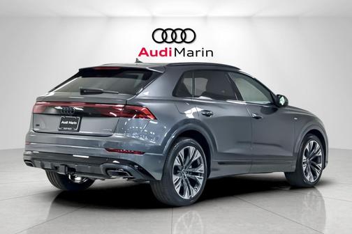 2025 Audi Q8 55 Prestige