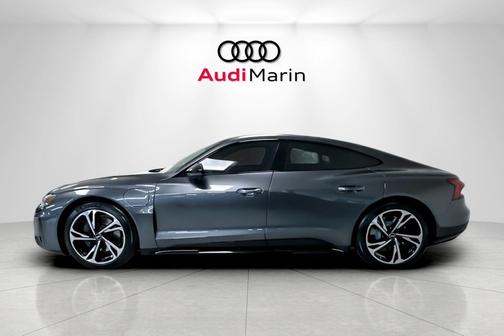 2022 Audi e-tron GT Premium Plus