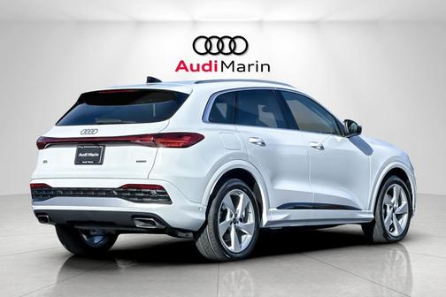 2025 Audi Q5 Prestige TFSI quattro S tronic