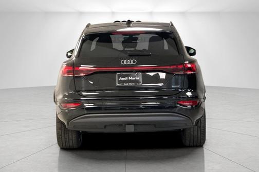 2025 Audi Q6 e-tron Premium Plus quattro