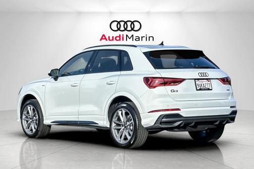 2025 Audi Q3 Premium 45 TFSI S line quattro Tiptronic