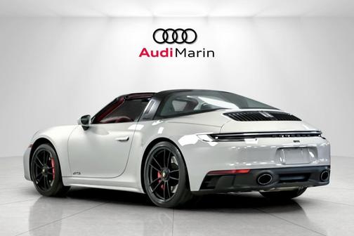 2022 Porsche 911 Targa 4 GTS