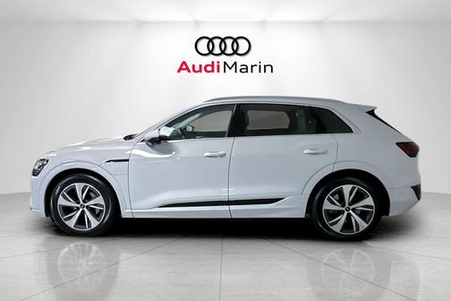 2024 Audi Q8 e-tron Premium Plus