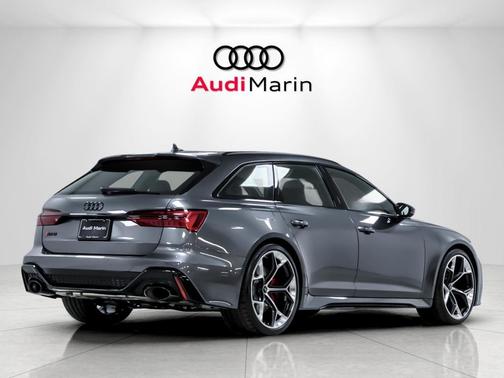 Daytona Gray Pearl Effect 2025 Audi RS 6 Avant 4.0T