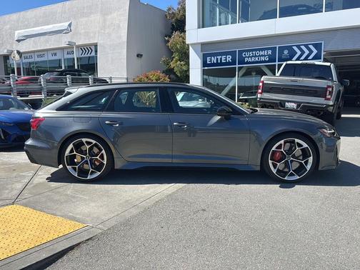 Daytona Gray Pearl Effect 2025 Audi RS 6 Avant 4.0T