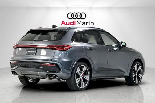 2025 Audi SQ5 3.0T Premium Plus