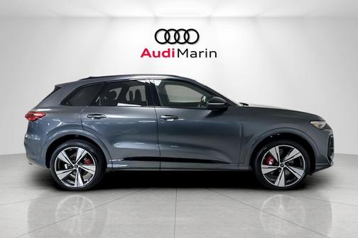 2025 Audi SQ5 3.0T Premium Plus
