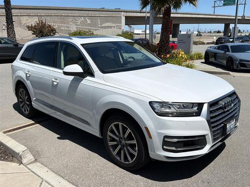 Glacier White Metallic 2019 Audi Q7 45 Premium Plus