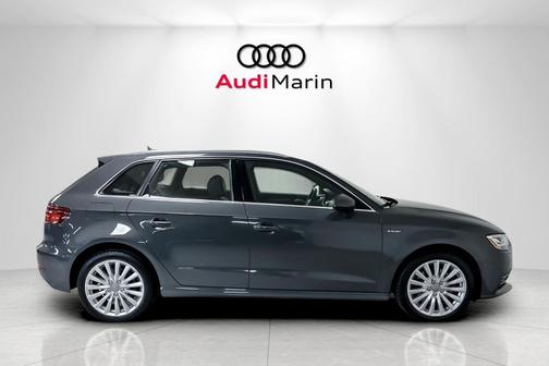 2017 Audi A3 e-tron 1.4T Premium
