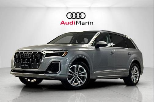2025 Audi Q7 45 Premium