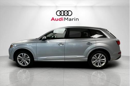 2025 Audi Q7 45 Premium