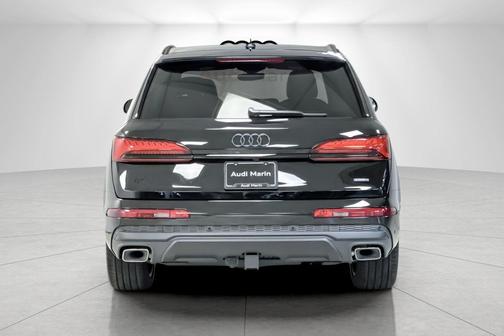 2026 Audi Q7 55 Premium Plus