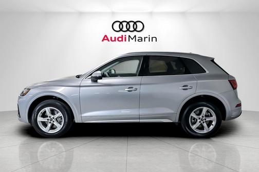 2023 Audi Q5 40 Premium