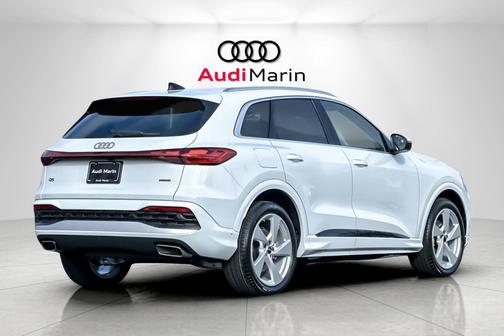 2025 Audi Q5 Prestige TFSI quattro S tronic