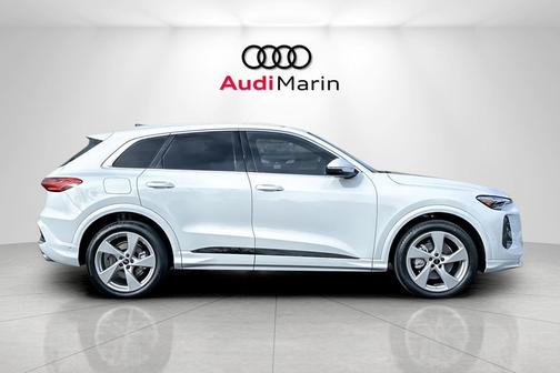 2025 Audi Q5 Prestige TFSI quattro S tronic