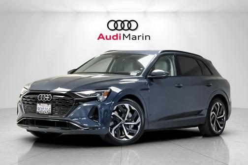2024 Audi Q8 e-tron Prestige