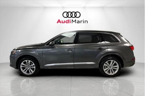 2025 Audi Q7 55 Premium Plus