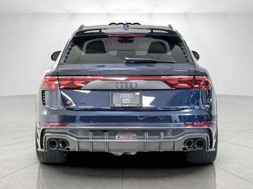 Waitomo Blue Metallic 2025 Audi RS Q8 4.0T