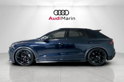 Waitomo Blue Metallic 2025 Audi RS Q8 4.0T