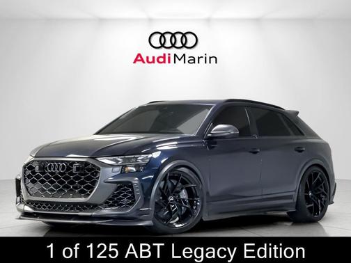 Waitomo Blue Metallic 2025 Audi RS Q8 4.0T