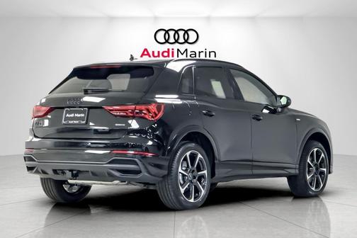 2025 Audi Q3 45 S line Premium Plus