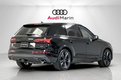 2026 Audi Q7 55 Premium Plus