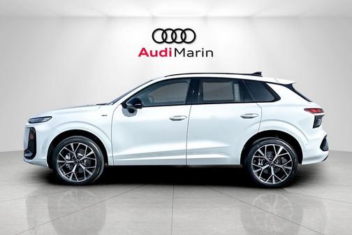 2026 Audi Q3 S line